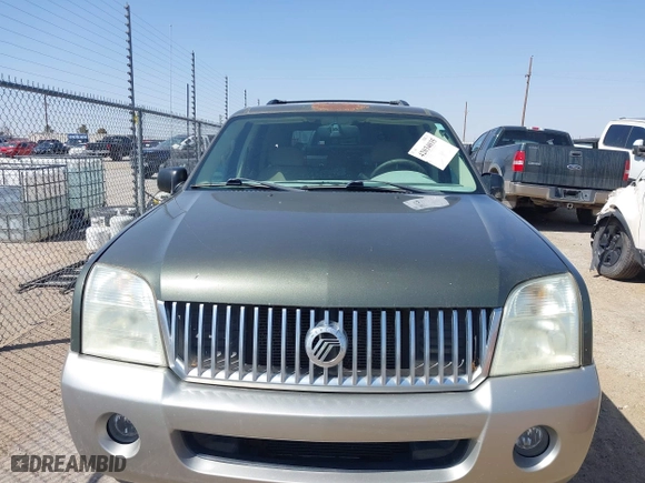 2003 Mercury Mountaineer Convenience with VIN 4M2ZU86K03ZJ05795, listed as a IAAI auction lot 42034035 with 204,332 mi miles. Bid and sale history available at carsss.com. Image 6.