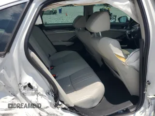 2018 Honda Accord EX-L z VIN 1HGCV1F54JA140248, wystawiony jako Copart lot #58179375 z przebiegiem 37 086 mil mil oraz Szkoda całkowita • Salvage title. Historia ofert i sprzedaży dostępna na DreamBid. Obrazek 10.
