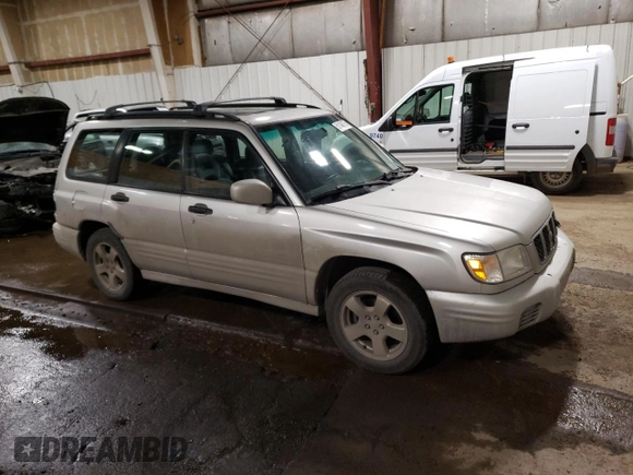 2001 Subaru Forester S w/Premium Pkg with VIN JF1SF65681H725555, listed as a Copart auction lot 51146175 with 195,670 mi miles and Salvage Title. Bid and sale history available at carsss.com. Image 4.