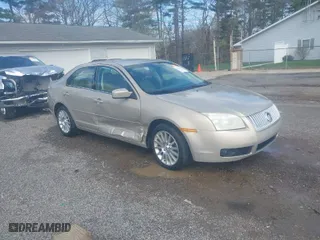 2006 Mercury Milan Premier with VIN 3MEHM081X6R623038, listed as a IAAI auction lot 41976593 with 139,992 mi miles. Bid and sale history available at carsss.com. Image 1.