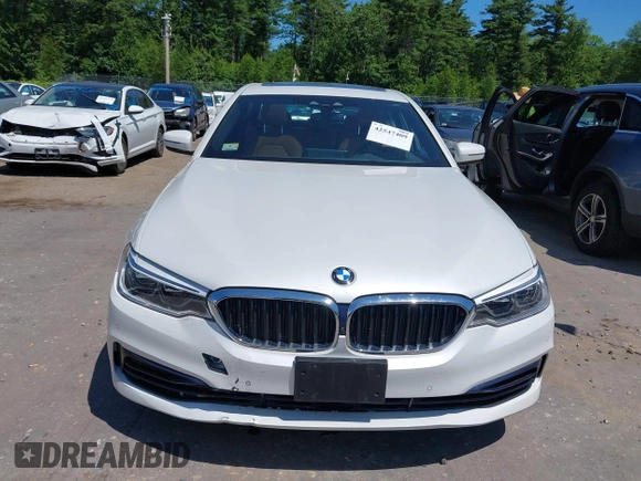 2020 BMW 5 Series 540i xDrive с VIN WBAJS3C07LCE31112, выставлен на аукционе IAAI как лот 42547409 с пробегом 42 093 миль миль и . История ставок и продаж доступна на DreamBid. Изображение 12.