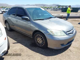 2005 Honda Civic LX z VIN 2HGES16575H572941, wystawiony jako IAAI lot #42427636 z przebiegiem 229 623 mil mil oraz . Historia ofert i sprzedaży dostępna na DreamBid. Obrazek 1.