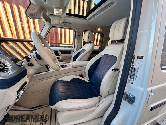 2020 Mercedes-Benz G 550 z VIN W1NYC6BJ3LX340654, wystawiony jako Copart lot #78332104 z przebiegiem 44 015 mil mil oraz Nie do naprawy. Historia ofert i sprzedaży dostępna na DreamBid. Obrazek 11.