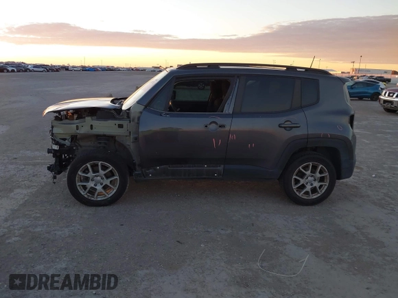 2021 Jeep Renegade Latitude with VIN ZACNJDBB0MPN13884, listed as a IAAI auction lot 40957052 with 52,023 mi miles. Bid and sale history available at carsss.com. Image 15.