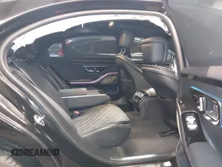 2021 Mercedes-Benz S 580 z VIN W1K6G7GBXMA032708, wystawiony jako IAAI lot #41402450 z przebiegiem 30 065 mil mil oraz . Historia ofert i sprzedaży dostępna na DreamBid. Obrazek 8.