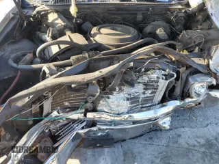 1970 Chevrolet Impala z VIN 164470C153220, wystawiony jako Copart lot #44650155 z przebiegiem 596 966 mil mil oraz Szkoda całkowita • Salvage title. Historia ofert i sprzedaży dostępna na DreamBid. Obrazek 13.