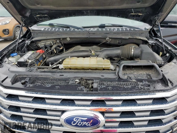 2019 Ford Expedition Max XLT with VIN 1FMJK1HT4KEA57323, listed as a Copart auction lot 60254145 with 122,667 mi miles and Salvage title. Bid and sale history available at DreamBid. Image 12.