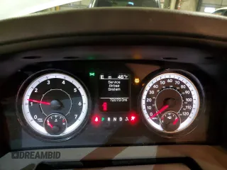2018 Ram 1500 Tradesman z VIN 3C6JR6DT7JG225151, wystawiony jako Copart lot #86207374 z przebiegiem 72 073 mil mil oraz Szkoda całkowita • Salvage title. Historia ofert i sprzedaży dostępna na DreamBid. Obrazek 9.