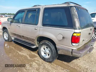 1997 Ford Explorer XLT with VIN 1FMDU32P3VZA18590, listed as a IAAI auction lot 42694445 with 137,939 mi miles and . Bid and sale history available at DreamBid. Image 3.