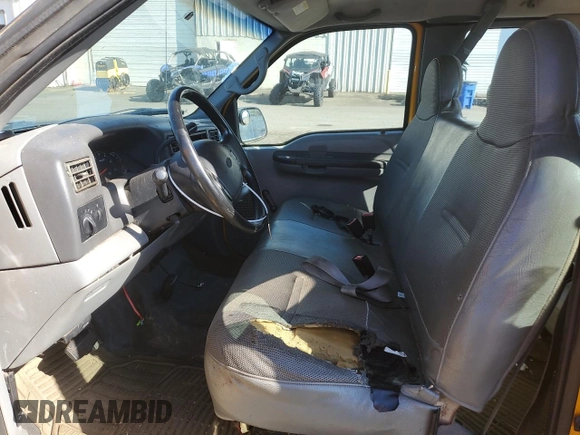 2002 Ford F-250 XL with VIN 1FTNX20L62EC53546, listed as a Copart auction lot 71931714 with 230,427 mi miles and Salvage title. Bid and sale history available at DreamBid. Image 7.