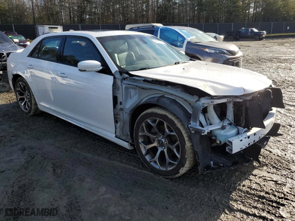 2018 Chrysler 300 with VIN 2C3CCABGXJH266762, listed as a Copart auction lot 44382475 with 114,510 mi miles and Salvage Title. Bid and sale history available at carsss.com. Image 4.