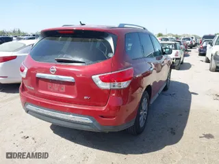 2016 Nissan Pathfinder S with VIN 5N1AR2MN5GC631410, listed as a IAAI auction lot 41851832 with 198,670 mi miles. Bid and sale history available at carsss.com. Image 4.