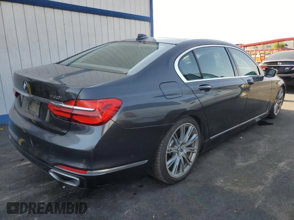 2019 BMW 7 Series 740i with VIN WBA7E2C52KB217153, listed as a Copart auction lot 65205835 with 61,981 mi miles and Clean title. Bid and sale history available at DreamBid. Image 3.