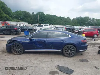 2019 Volkswagen Arteon SE R-Line with VIN WVWFR7AN8KE031697, listed as a IAAI auction lot 42445909 with 108,372 mi miles and . Bid and sale history available at DreamBid. Image 14.