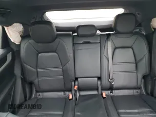 2024 Porsche Cayenne с VIN WP1BA2AY7RDA53305, выставлен на аукционе Copart как лот 41756545 с пробегом 6 596 миль миль и Списание • Salvage title. История ставок и продаж доступна на DreamBid. Изображение 10.