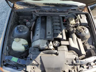 1995 BMW 3 Series 325i with VIN WBACB4320SFM25551, listed as a Copart auction lot 67548604 with 209,149 mi miles and Clean Title. Bid and sale history available at carsss.com. Image 11.