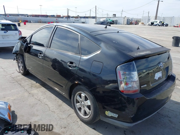 2006 Toyota Prius with VIN JTDKB20UX67525780, listed as a IAAI auction lot 42055112 with 157,100 mi miles. Bid and sale history available at carsss.com. Image 3.