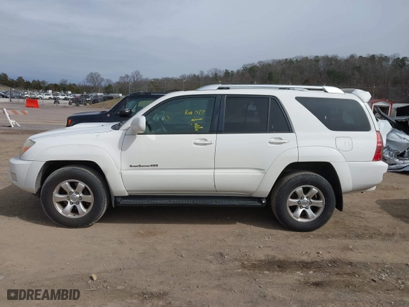 2005 Toyota 4Runner SR5 with VIN JTEBU14R850061191, listed as a IAAI auction lot 41740477 with 317,448 mi miles. Bid and sale history available at carsss.com. Image 14.