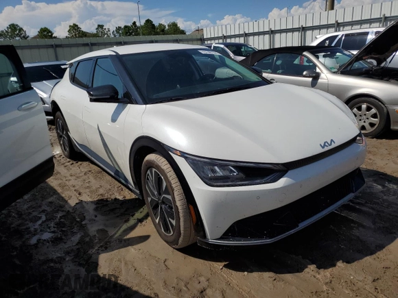 2022 Kia EV6 Wind with VIN KNDC34LA7N5036746, listed as a Copart auction lot 73746144 with 0 mi miles and Non Repairable. Bid and sale history available at carsss.com. Image 4.