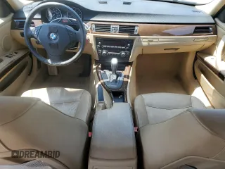 2009 BMW 3 Series 328i xDrive with VIN WBAPK53589A643505, listed as a Copart auction lot 61724135 with 116,693 mi miles and Salvage title. Bid and sale history available at DreamBid. Image 8.