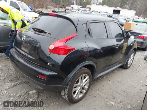 2011 Nissan Juke SL with VIN JN8AF5MR1BT012026, listed as a IAAI auction lot 41474175 with 152,281 mi miles. Bid and sale history available at carsss.com. Image 4.