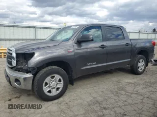 2013 Toyota Tundra z VIN 5TFDY5F14DX319647, wystawiony jako Copart lot #53100025 z przebiegiem 163 142 mil mil oraz Szkoda całkowita • Salvage title. Historia ofert i sprzedaży dostępna na DreamBid. Obrazek 1.