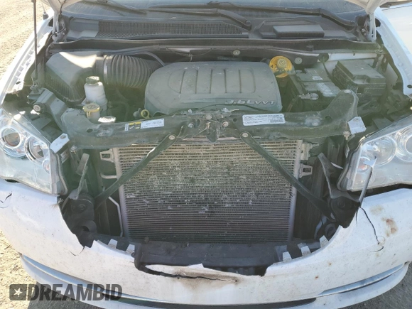 2015 Chrysler Town & Country Limited Platinum with VIN 2C4RC1GG6FR742540, listed as a Copart auction lot 42655965 with 135,227 mi miles and Salvage Title. Bid and sale history available at carsss.com. Image 14.