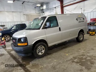 2017 GMC Savana Cargo z VIN 1GTW7AFF1H1146601, wystawiony jako Copart lot #56892085 z przebiegiem 125 805 mil mil oraz Czysty tytuł • Clean title. Historia ofert i sprzedaży dostępna na DreamBid. Obrazek 1.