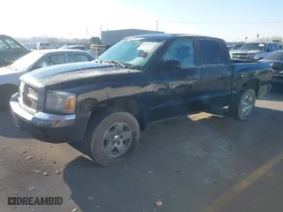 2005 Dodge Dakota SLT with VIN 1D7HE48K95S273313, listed as a IAAI auction lot 41472578 with 158,447 mi miles. Bid and sale history available at carsss.com. Image 2.