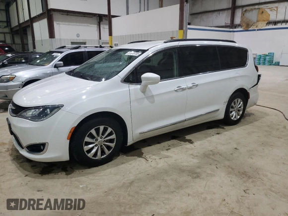 2017 Chrysler Pacifica Touring L z VIN 2C4RC1BG6HR552876, wystawiony jako Copart lot #51649705 z przebiegiem 95 825 mil mil oraz Szkoda całkowita • Salvage title. Historia ofert i sprzedaży dostępna na DreamBid. Obrazek 1.