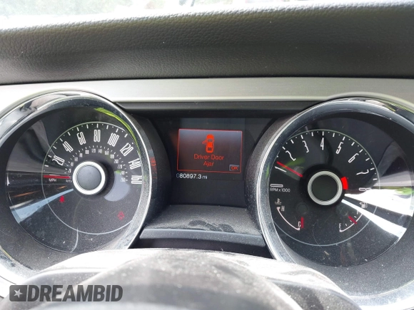 2014 Ford Mustang V6 с VIN 1ZVBP8AM5E5288545, выставлен на аукционе IAAI как лот 42494613 с пробегом 80 897 миль миль и . История ставок и продаж доступна на DreamBid. Изображение 7.