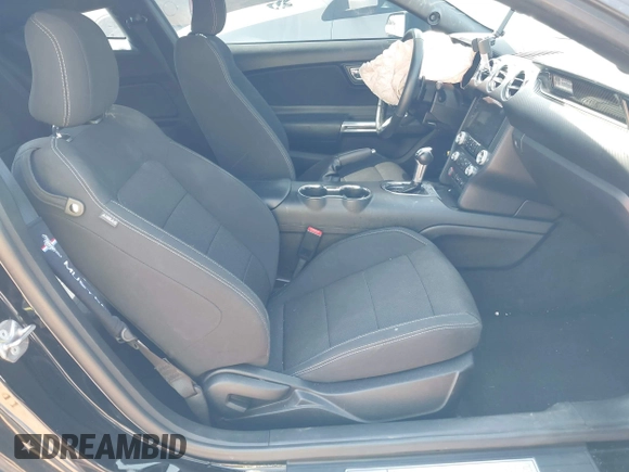 2017 Ford Mustang V6 z VIN 1FA6P8AM5H5256208, wystawiony jako IAAI lot #42069664 z przebiegiem 82 427 mil mil oraz . Historia ofert i sprzedaży dostępna na DreamBid. Obrazek 5.