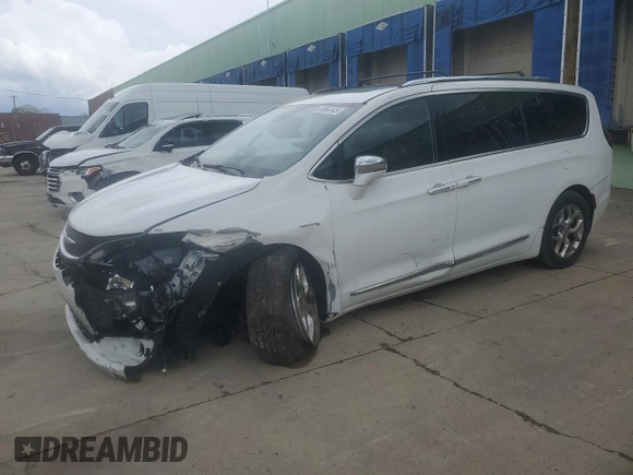 2017 Chrysler Pacifica Limited with VIN 2C4RC1GG6HR504447, listed as a Copart auction lot 53864345 with 122,164 mi miles and Clean Title. Bid and sale history available at DreamBid. Image 1.