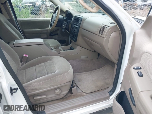 2002 Ford Explorer XLT with VIN 1FMZU63E02UC91029, listed as a IAAI auction lot 41903605 with 249,827 mi miles and . Bid and sale history available at DreamBid. Image 5.