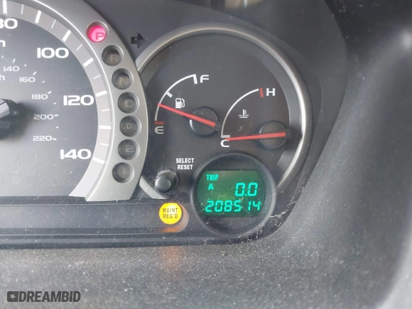 2004 Honda Pilot EX with VIN 5FNYF18514B001334, listed as a IAAI auction lot 41754663 with 208,514 mi miles. Bid and sale history available at carsss.com. Image 15.