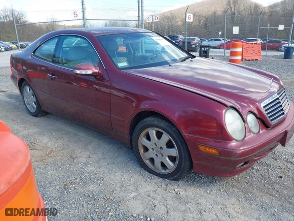 2001 Mercedes-Benz CLK-Class with VIN WDBLJ65G41F161967, listed as a IAAI auction lot 41890519 with 71,205 mi miles. Bid and sale history available at carsss.com. Image 1.
