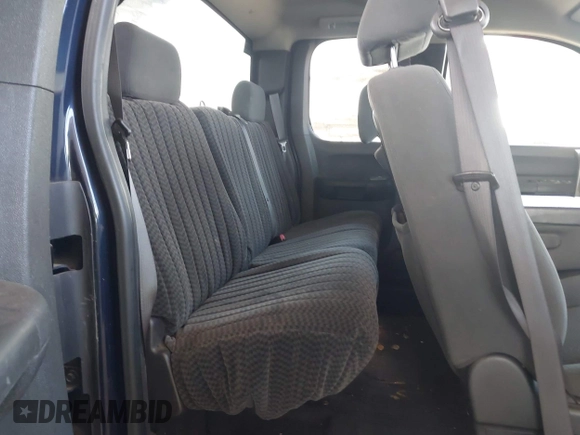 2007 Chevrolet Silverado 1500 1LT with VIN 2GCEK19CX71579533, listed as a IAAI auction lot 42247899 with 173,614 mi miles and . Bid and sale history available at DreamBid. Image 8.