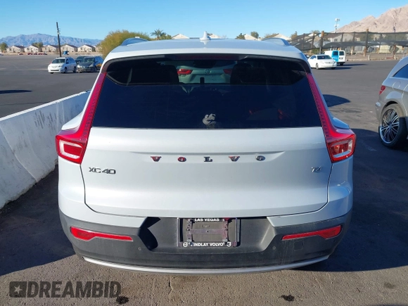 2021 Volvo XC40 Inscription with VIN YV4AC2HL8M2602643, listed as a IAAI auction lot 41601331 with 92,999 mi miles. Bid and sale history available at carsss.com. Image 17.
