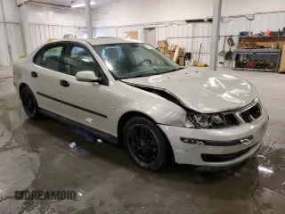 2005 Saab 9-3 Linear with VIN YS3FB45S851032498, listed as a Copart auction lot 44938905 with 204,234 mi miles and Salvage Title. Bid and sale history available at carsss.com. Image 4.