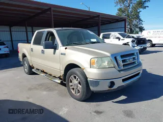 2008 Ford F-150 XLT with VIN 1FTPW12V68FB88382, listed as a IAAI auction lot 41737462 with 144,174 mi miles. Bid and sale history available at carsss.com. Image 1.