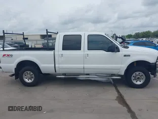 2003 Ford F-250 XL z VIN 1FTNW21L43EA90253, wystawiony jako IAAI lot #42102297 z przebiegiem Nie podano mil oraz . Historia ofert i sprzedaży dostępna na DreamBid. Obrazek 12.
