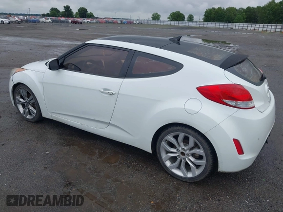 2012 Hyundai Veloster w/Gray Int с VIN KMHTC6ADXCU074298, выставлен на аукционе IAAI как лот 42353923 с пробегом 129 114 миль миль и . История ставок и продаж доступна на DreamBid. Изображение 3.