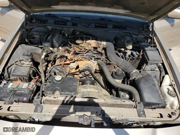 2000 Ford Crown Victoria with VIN 2FAFP73W0YX127395, listed as a Copart auction lot 72442494 with 123,999 mi miles and Salvage Title. Bid and sale history available at carsss.com. Image 12.