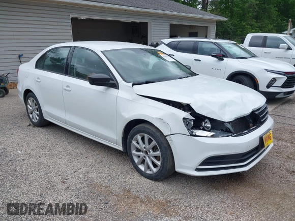 2015 Volkswagen Jetta SE z VIN 3VWD17AJ8FM323116, wystawiony jako IAAI lot #42246679 z przebiegiem 175 446 mil mil oraz . Historia ofert i sprzedaży dostępna na DreamBid. Obrazek 1.