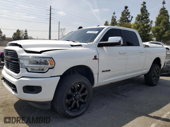 2021 Ram 2500 Big Horn z VIN 3C6UR5DL5MG633465, wystawiony jako Copart lot #47214265 z przebiegiem 73 693 mil mil oraz Szkoda całkowita • Salvage title. Historia ofert i sprzedaży dostępna na DreamBid. Obrazek 1.