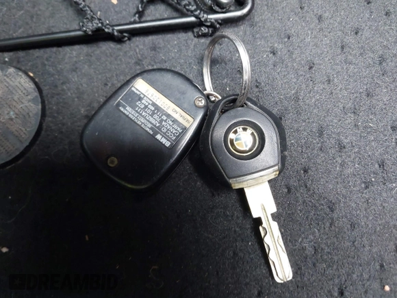 2001 BMW Z3 3.0 z VIN WBACN53451LL46696, wystawiony jako IAAI lot #42171101 z przebiegiem 55 212 mil mil oraz . Historia ofert i sprzedaży dostępna na DreamBid. Obrazek 11.