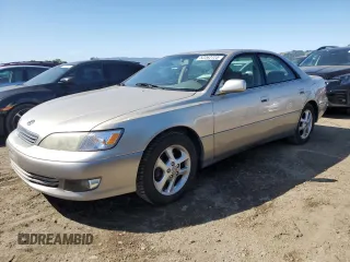 2001 Lexus ES 300 with VIN JT8BF28G315109804, listed as a Copart auction lot 52262725 with 148,231 mi miles and Salvage Title. Bid and sale history available at carsss.com. Image 1.