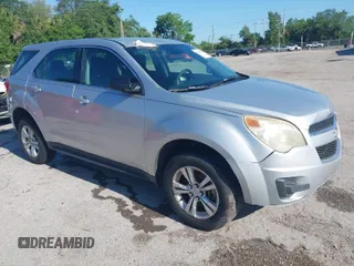 2015 Chevrolet Equinox LS z VIN 2GNALAEK0F6108170, wystawiony jako IAAI lot #40142120 z przebiegiem 161 567 mil mil oraz . Historia ofert i sprzedaży dostępna na DreamBid. Obrazek 1.