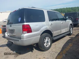 2003 Ford Expedition Special Service z VIN 1FMRU15W43LA75393, wystawiony jako IAAI lot #42218274 z przebiegiem 237 995 mil mil oraz . Historia ofert i sprzedaży dostępna na DreamBid. Obrazek 4.