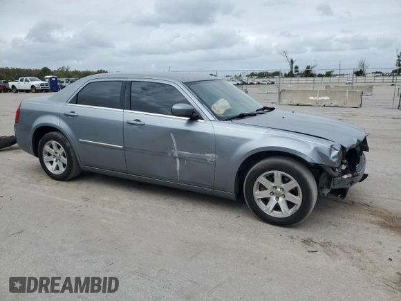 2007 Chrysler 300 Signature with VIN 2C3KA53GX7H629769, listed as a Copart auction lot 78549244 with 156,180 mi miles and Salvage Title. Bid and sale history available at carsss.com. Image 4.